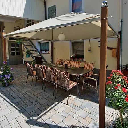 Gaestehaus Schmitt *