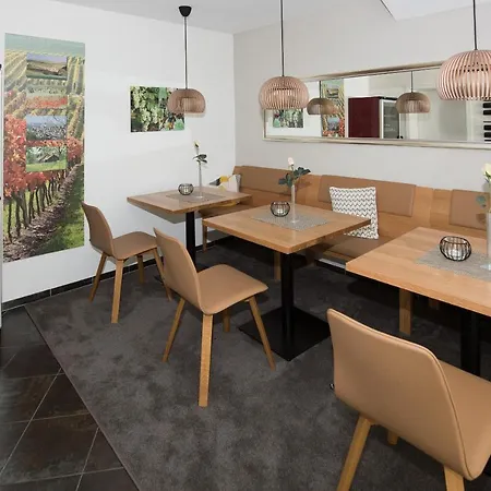 Gaestehaus Schmitt 3*