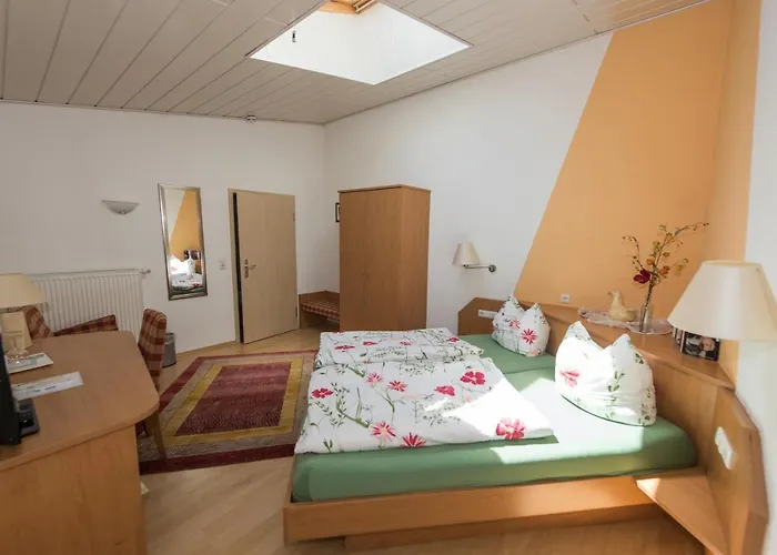 Гостевой дом Gaestehaus Schmitt Appenheim